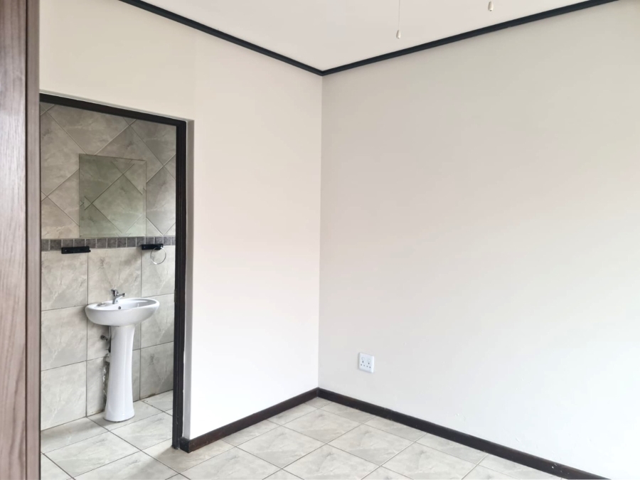 To Let 4 Bedroom Property for Rent in Xanadu Eco Park North West